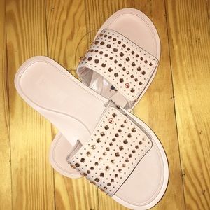 NWT✨ Michael Kors soft pink slides